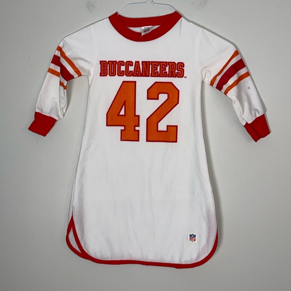 Vintage Tampa Bat Buccaneers NFL 4T Nightgown